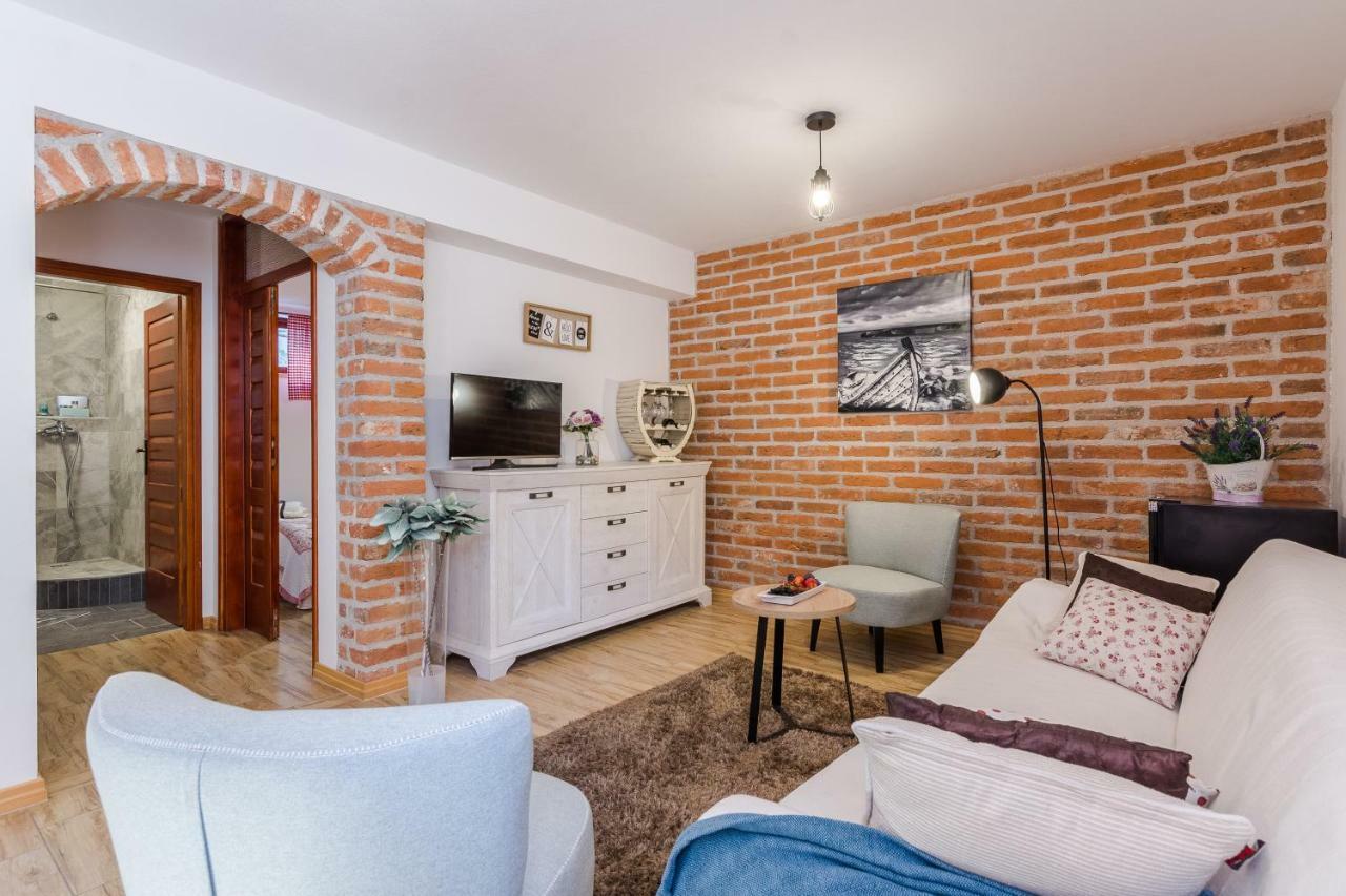 Apartments Rensi Задар Экстерьер фото